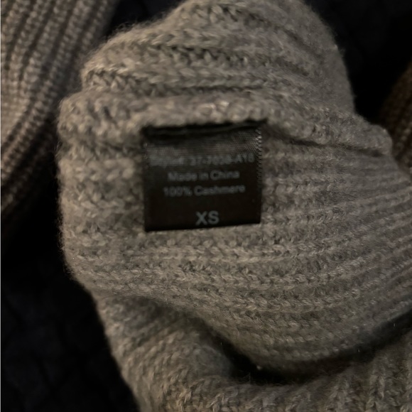JENNI KAYNE cashmere sweater grey xs turtleneck EUC Retails for $595 - Picture 6 of 7